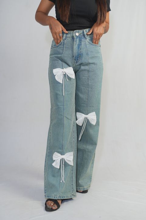 Light Wash Bow Embellished Wide Leg Jeans