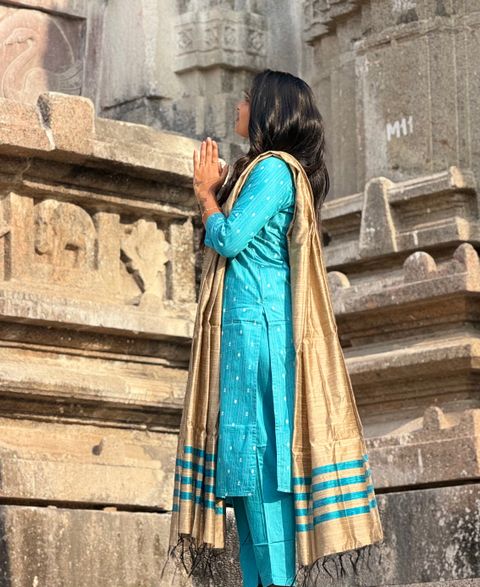 Women Turquoise Blue Kurta Set with Dupatta